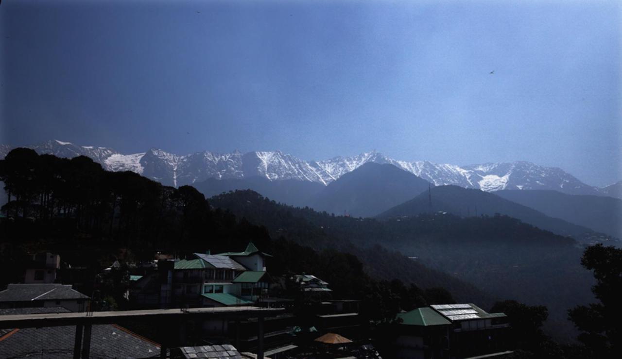 Harmony Blue Mcleodganj Hotel แมคลอยด์กันจ์ ภายนอก รูปภาพ